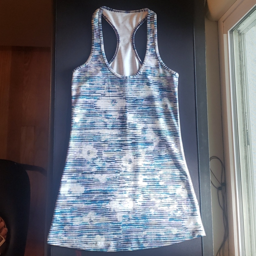 Lululemon Cool Racerback - Size 4